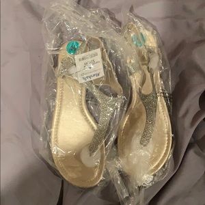 Gold Sandals with diamond